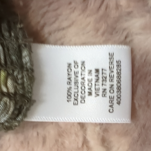 🚨3/$15 Star Print Camo Crop Top - Picture 5 of 6